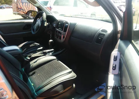 2005 Ford Escape Xlt from USA, damaged, VIN 1FMYU93115KE30921